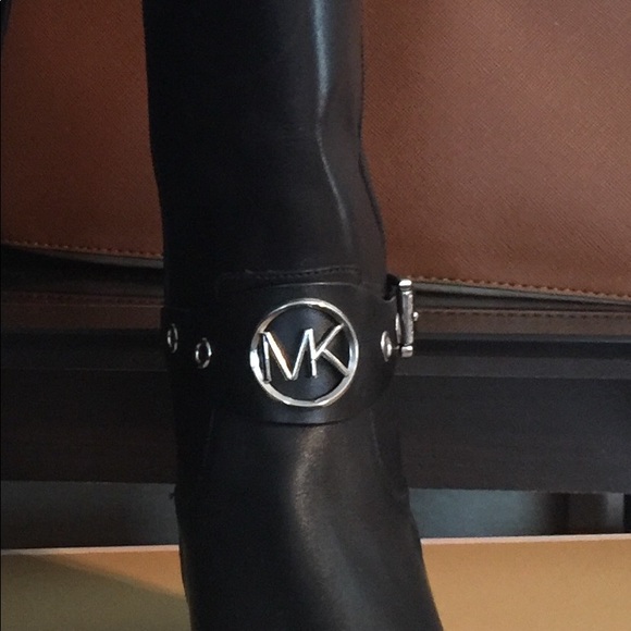 Michael Kors Heather Boots NEVER WORN - Picture 2 of 6